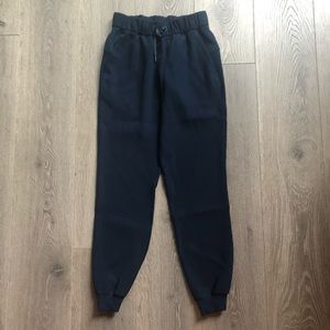 Lululemon On the Fly Jogger 28” Woven